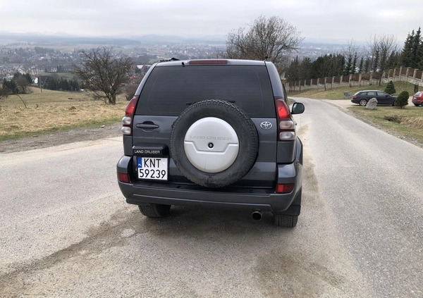 Toyota Land Cruiser cena 43900 przebieg: 330205, rok produkcji 2005 z Zakliczyn małe 211